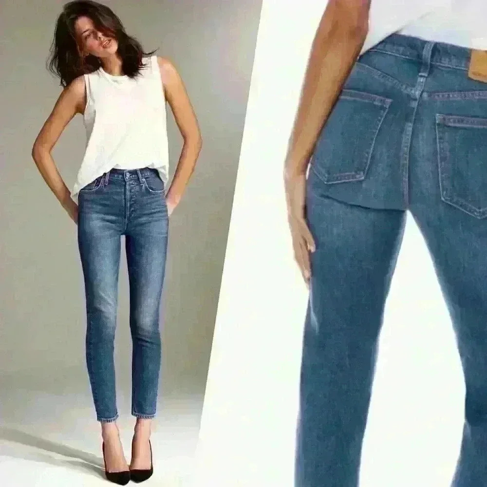 Aritzia Denim Forum The Yoko High Rise Slim Denim size 25 Vintage Wash Cotton